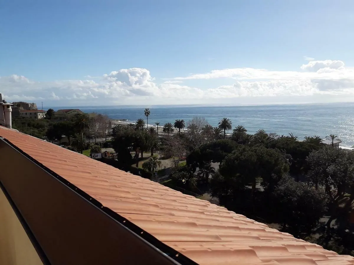 Holiday home Skyline, Casa Vacanze Savona Italy